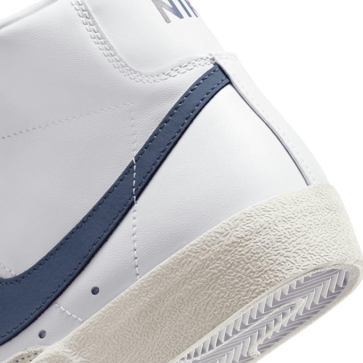 Nike Blazer Mid '77 'White Diffused Blue' (W) Angle 6