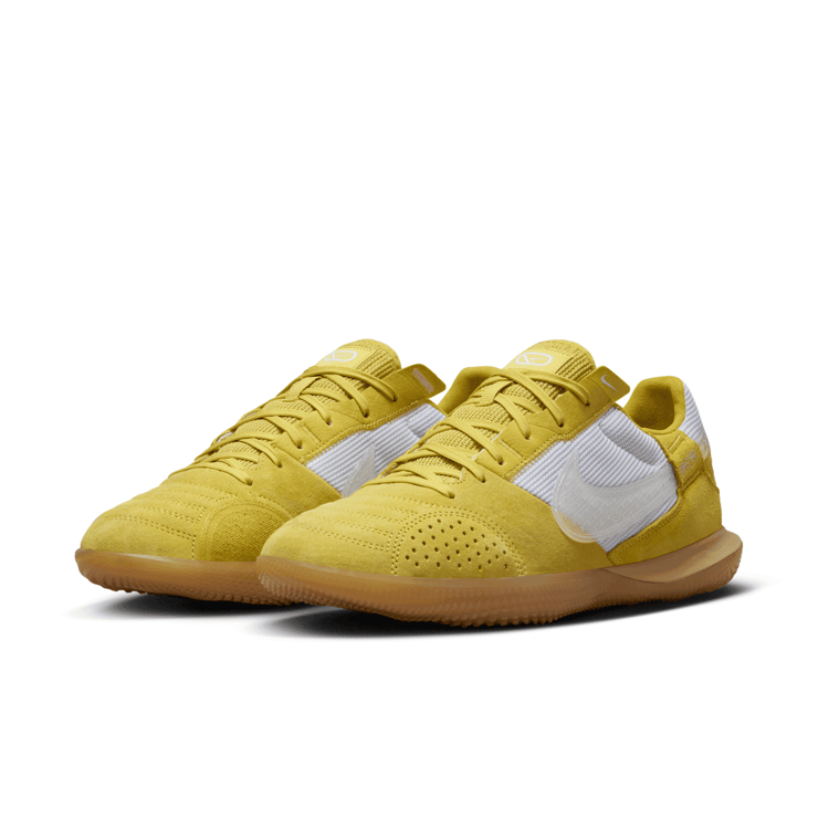 Nike Streetgato 'Saturn Gold White' Angle 3
