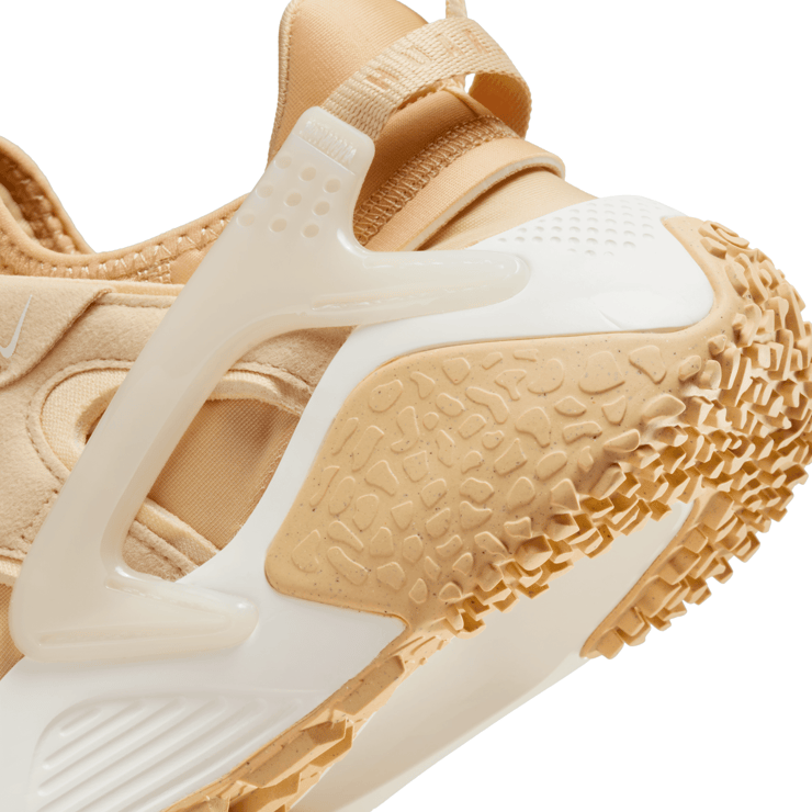 Nike Air Huarache Craft 'Sesame Sail' (W) Angle 6