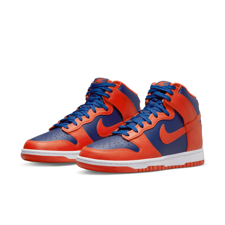 Nike Dunk High Knicks Angle 3