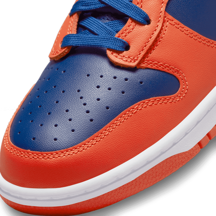 Nike Dunk High Knicks Angle 5