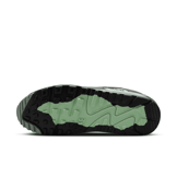 Nike Air Max 90 GORE-TEX 'Black Honeydew' Angle 1