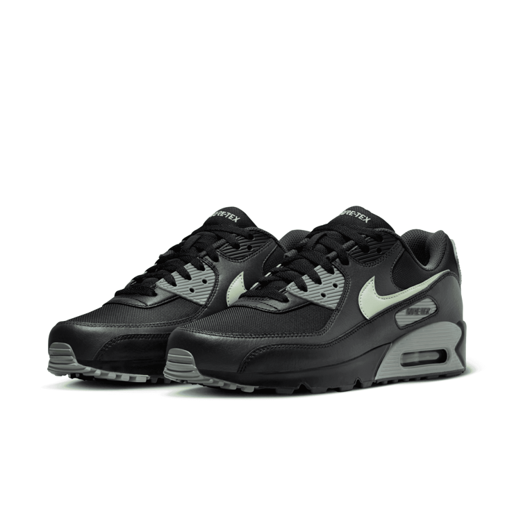 Nike Air Max 90 GORE-TEX 'Black Honeydew' Angle 4