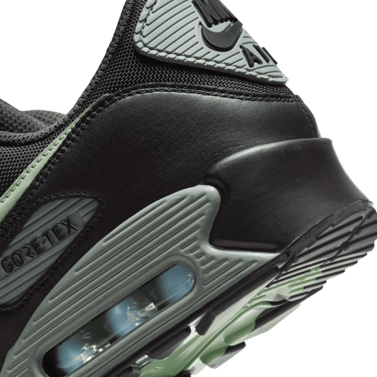 Nike Air Max 90 GORE-TEX 'Black Honeydew' Angle 7