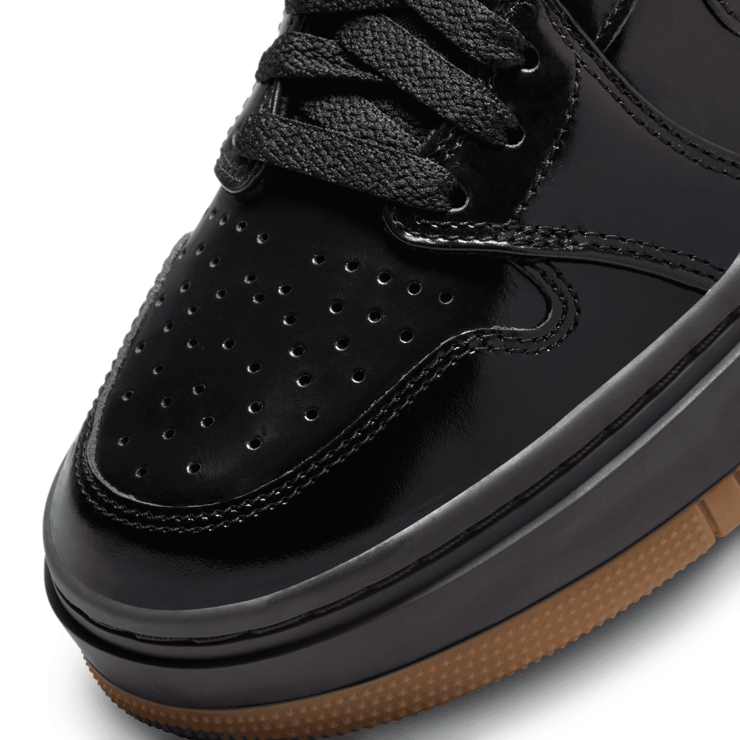 Air Jordan 1 Elevate High SE 'Black Gum' (W) Angle 5