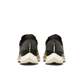 Nike ZoomX Streakfly 'Black Metallic Gold Grain' Angle 4