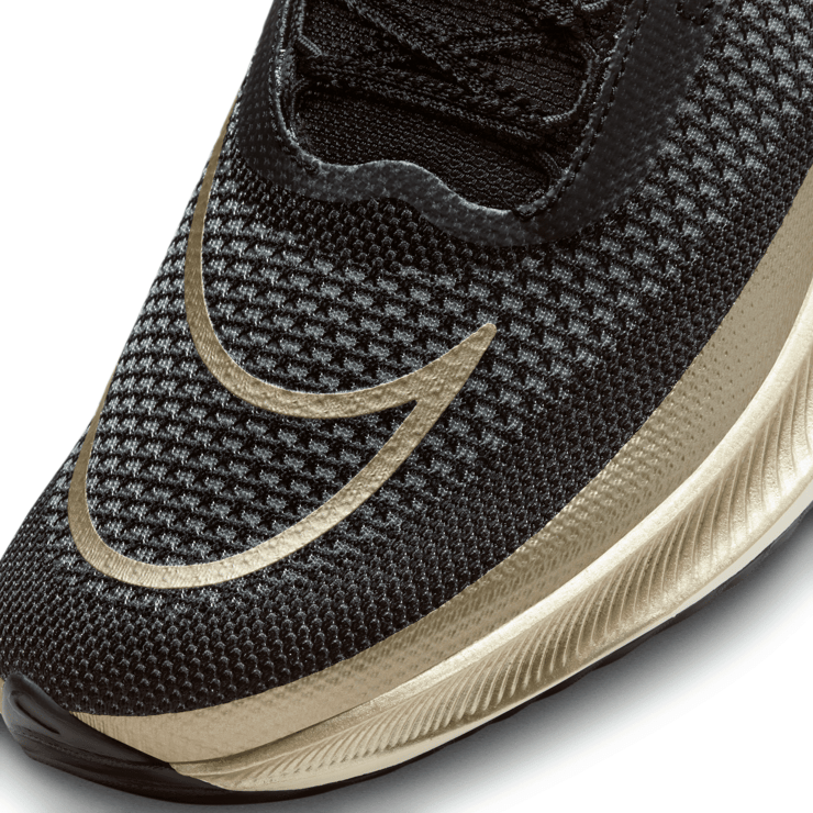 Nike ZoomX Streakfly 'Black Metallic Gold Grain' Angle 5