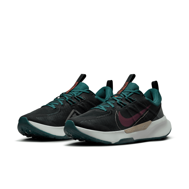 Nike Juniper Trail 2 'Black Deep Jungle' Angle 3