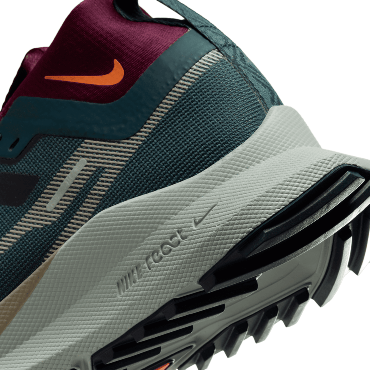 Nike React Pegasus Trail 4 GORE-TEX 'Deep Jungle Night Maroon' (W) Angle 6