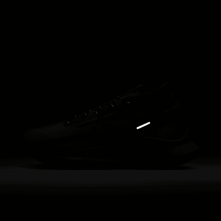 Nike React Pegasus Trail 4 GORE-TEX 'Pale Ivory Neutral Olive' (W) Angle 8