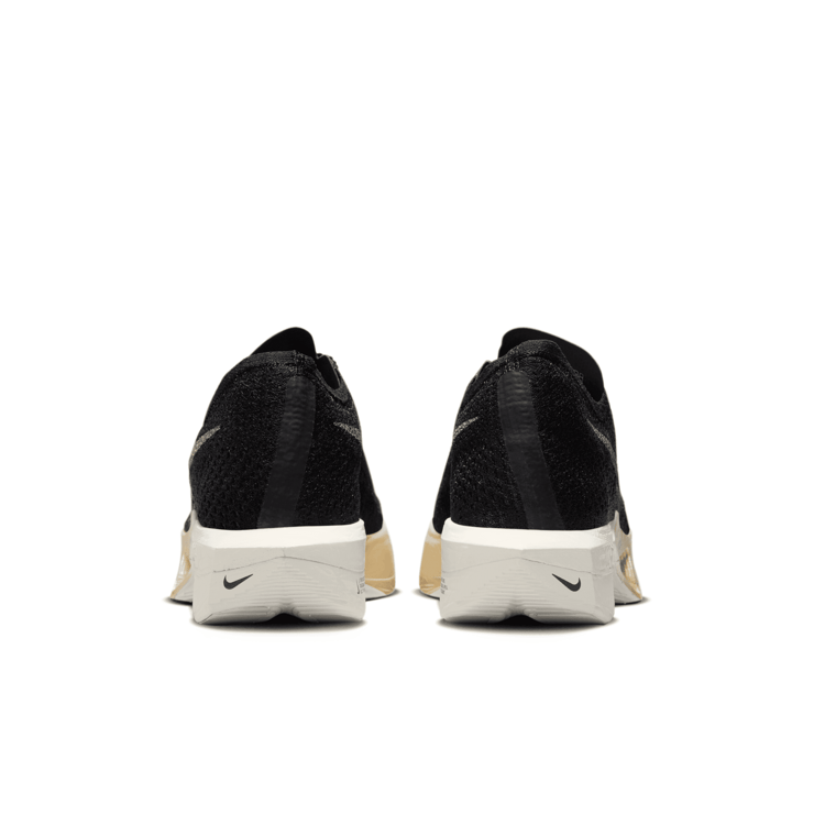 Nike ZoomX VaporFly Next% 3 'Black Metallic Gold Grain' Angle 4