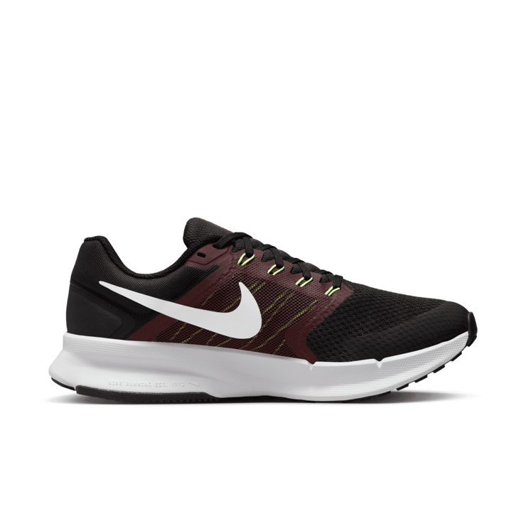 Nike Run Swift 3 'Black Burgundy Crush' Angle 1