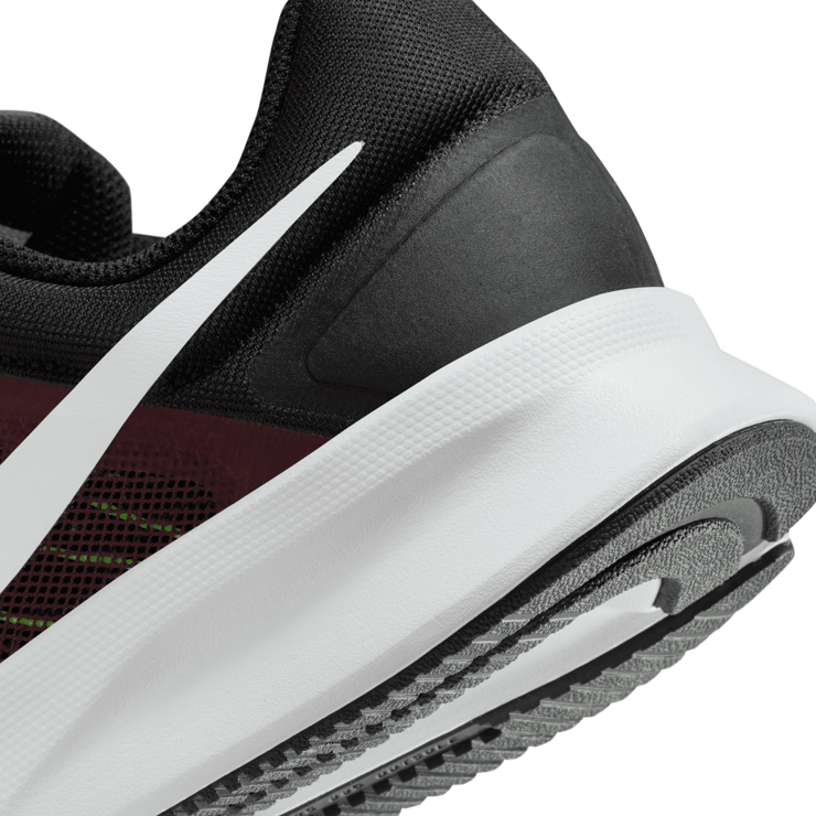 Nike Run Swift 3 'Black Burgundy Crush' Angle 6