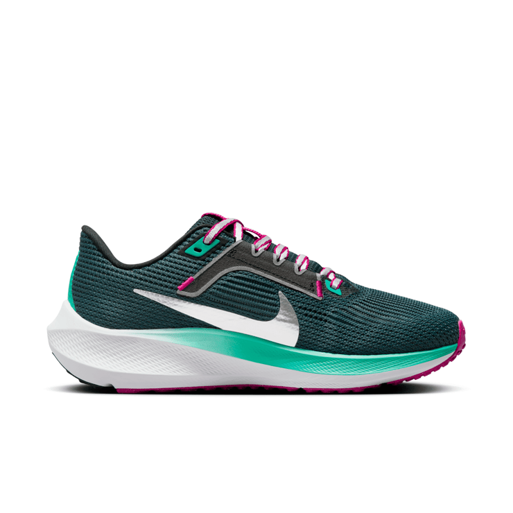 Nike Pegasus 40 Road Angle 1
