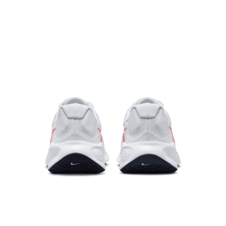 Nike Revolution 7 'White University Red' Angle 4
