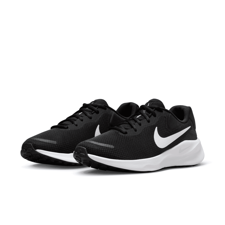 Nike Revolution 7 Road Angle 3