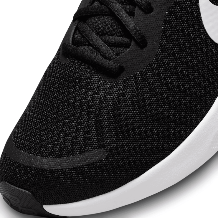 Nike Revolution 7 Road Angle 5