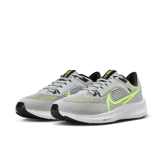 Nike Air Zoom Pegasus 40 'Wolf Grey Volt' Angle 3