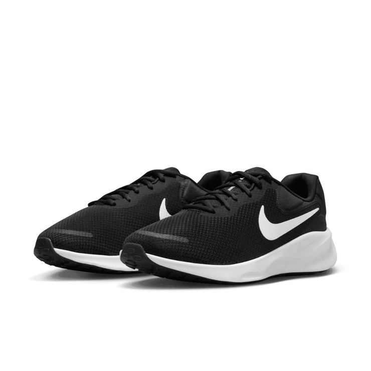 Nike Revolution 7 Road (Wide) Angle 3