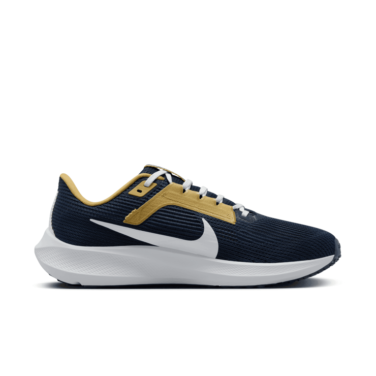 Nike Air Zoom Pegasus 40 'Pumas UNAM' Angle 1