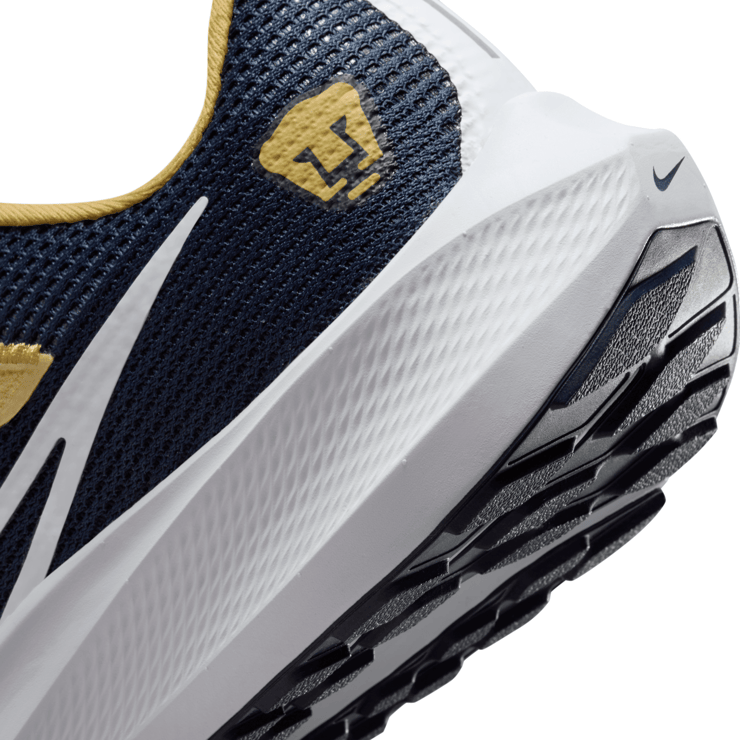 Nike Air Zoom Pegasus 40 'Pumas UNAM' Angle 6