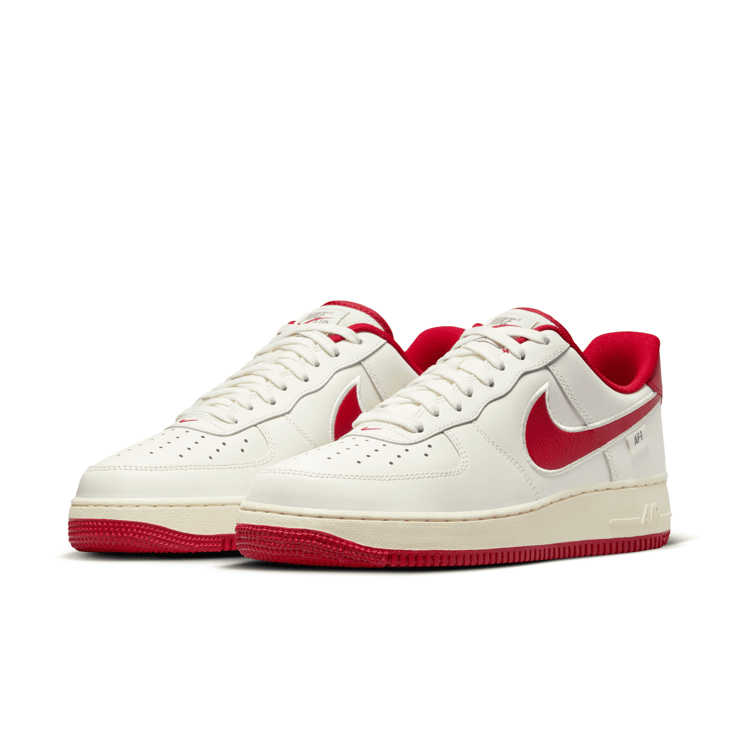 Nike Air Force 1 '07 Angle 3