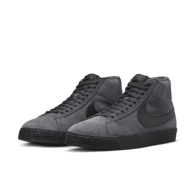 Nike SB Zoom Blazer Mid SB 'Anthracite Black' Angle 3