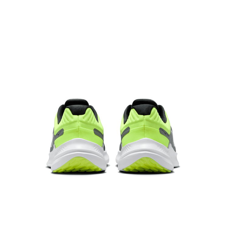Nike Quest 5 Road Angle 4
