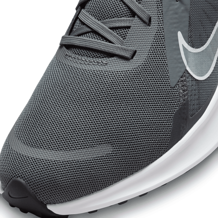 Nike Quest 5 Road Angle 5