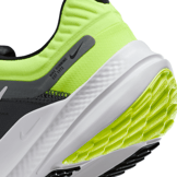 Nike Quest 5 Road Angle 6