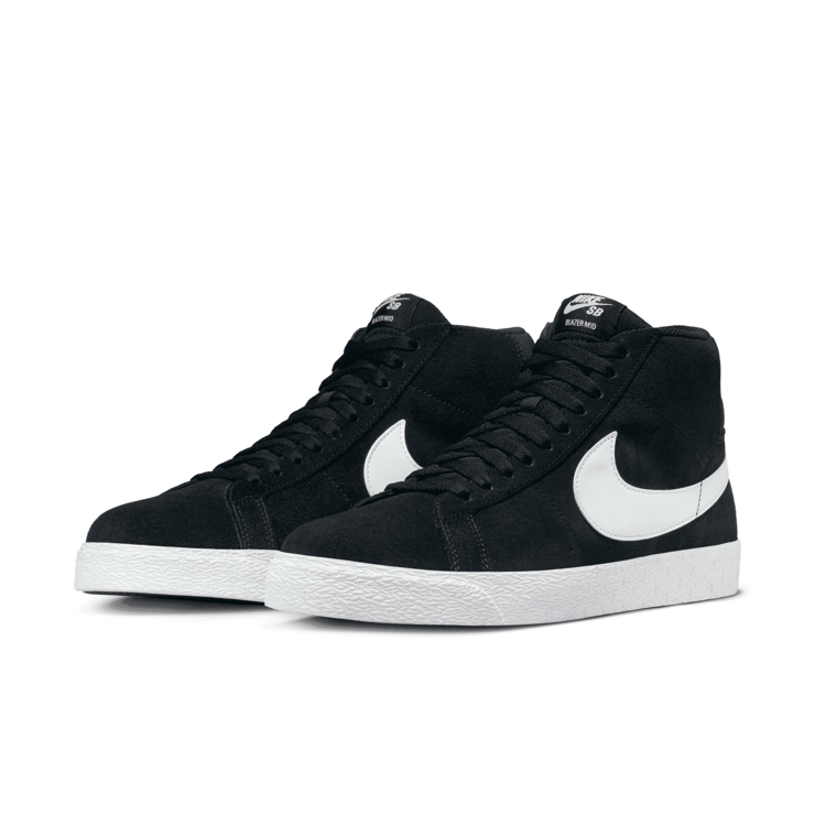 Nike SB Zoom Blazer Mid SB 'Black' Angle 3