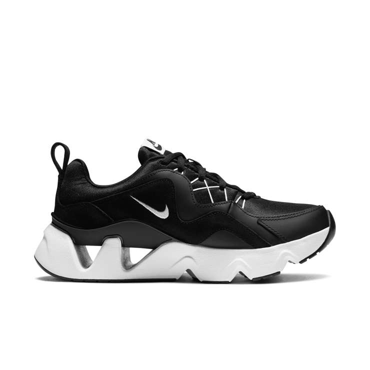 Nike RYZ 365 'Black White' (W) Angle 1