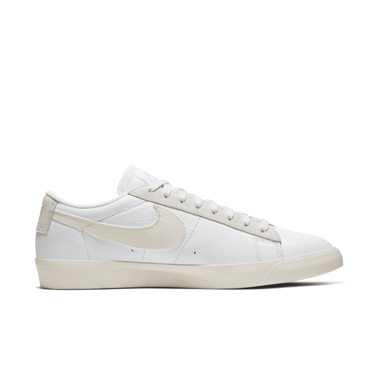 Nike Blazer Low Leather 'Platinum Tint' Angle 1