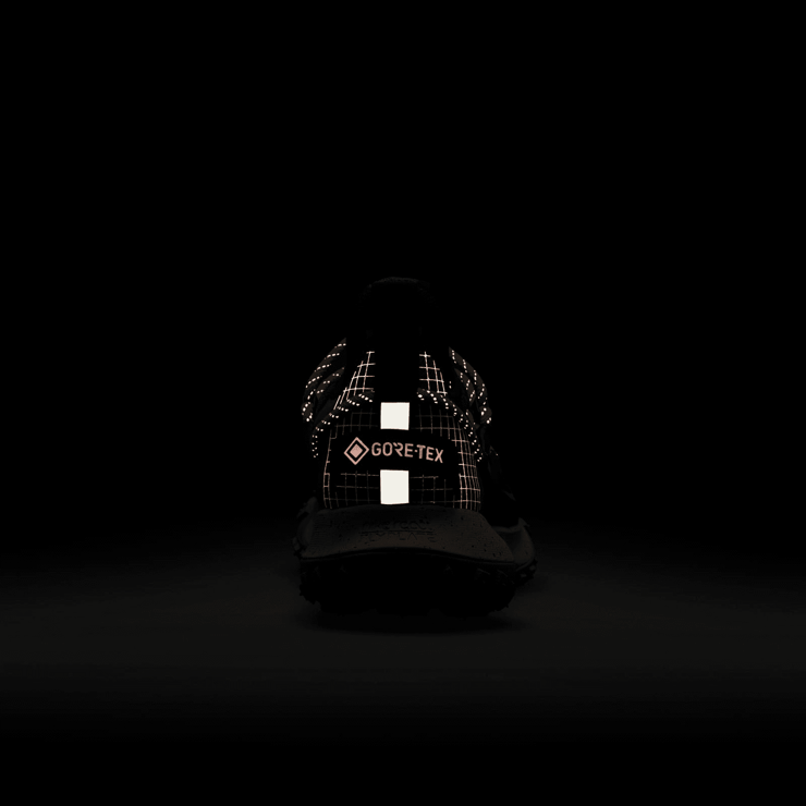 Nike ACG Mountain Fly Low Gore-Tex SE Hazel Rush Angle 7