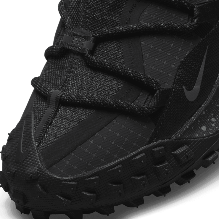 Nike ACG Mountain Fly Low Gore-Tex SE Dark Smoke Grey Angle 4