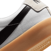Nike SB Zoom Blazer Low Pro GT SB 'White Gum' Angle 6