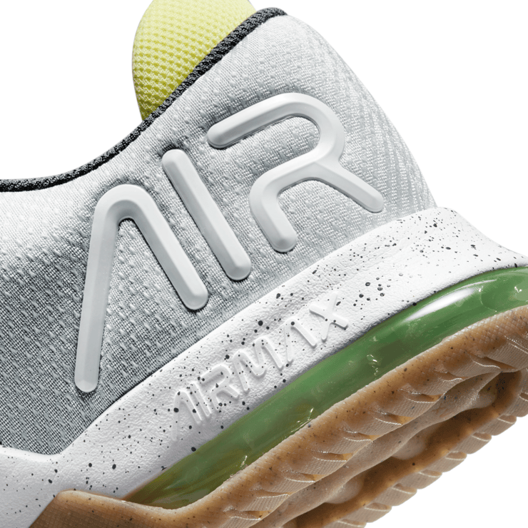 Nike Air Max Alpha Trainer 4 'Light Smoke Grey Limelight' Angle 6