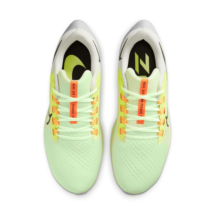 Nike Air Zoom Pegasus 38 'Fast Pack' Angle 2