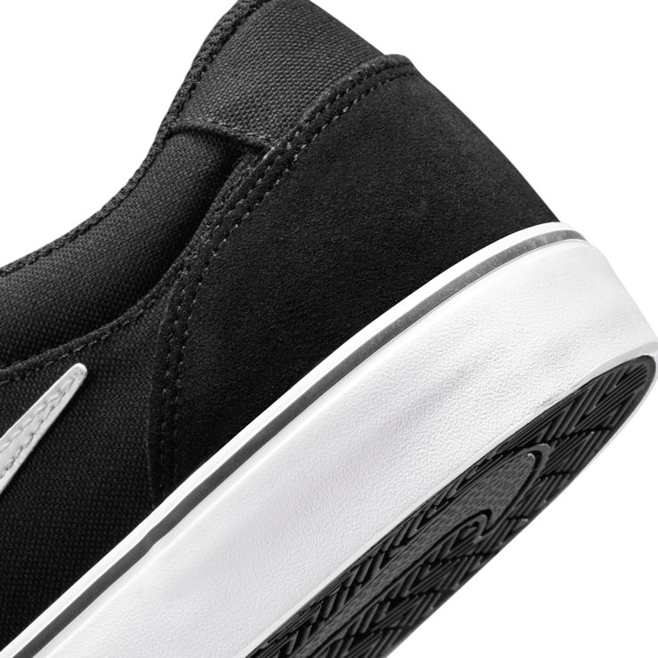 Nike SB Chron 2 SB 'Black White' Angle 7