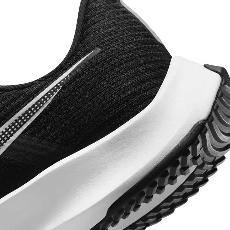Nike Air Zoom Rival Fly 3 'Black White' Angle 6