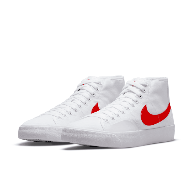 Nike SB Blazer Court Mid SB 'White University Red' Angle 3