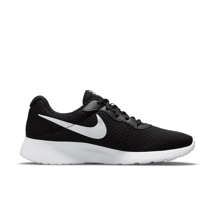 Nike Tanjun 'Black White' (W) Angle 2