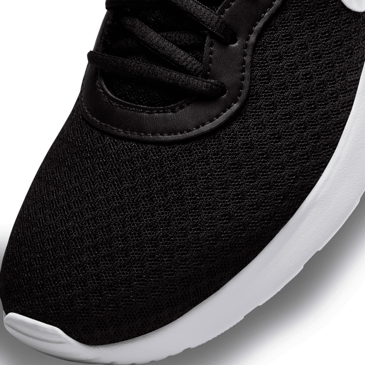 Nike Tanjun 'Black White' (W) Angle 6