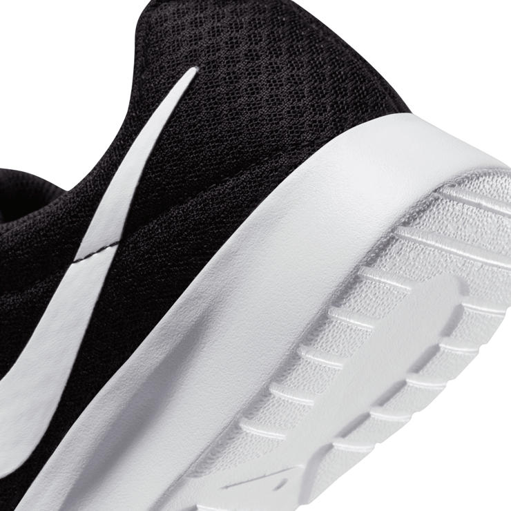 Nike Tanjun 'Black White' (W) Angle 7
