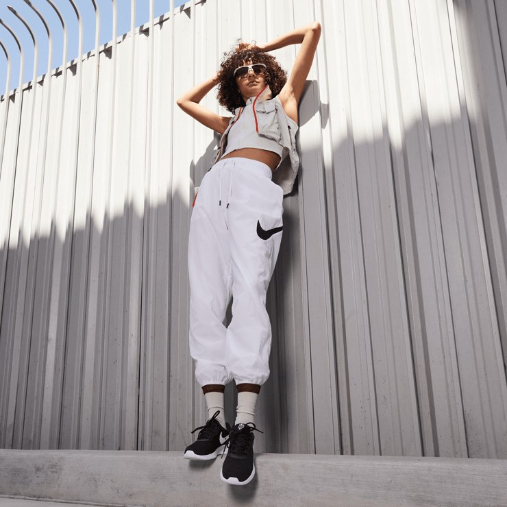 Nike Tanjun 'Black White' (W) Angle 8