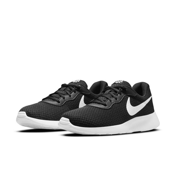 Nike Tanjun 'Black White' Angle 3