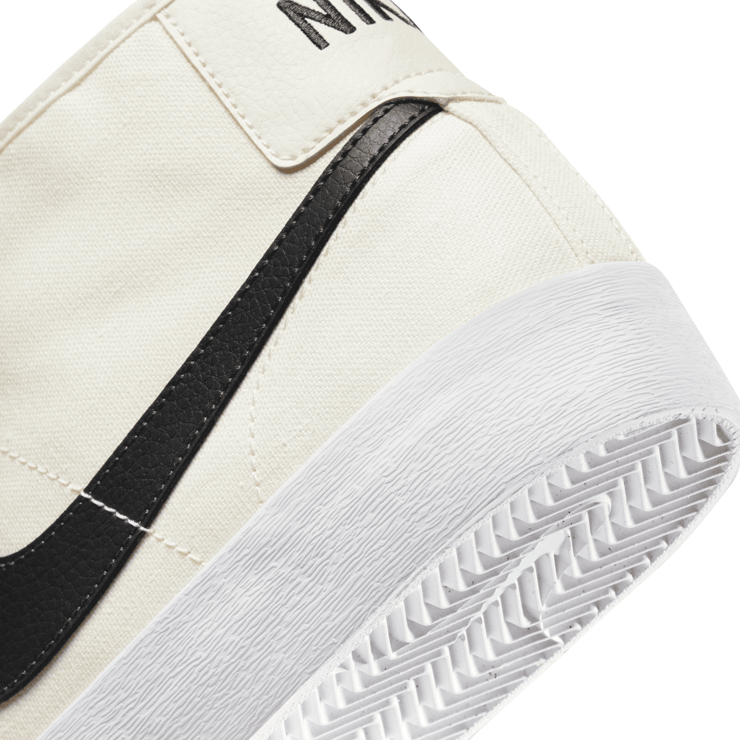 Nike SB BLZR Court Mid Skate Angle 6