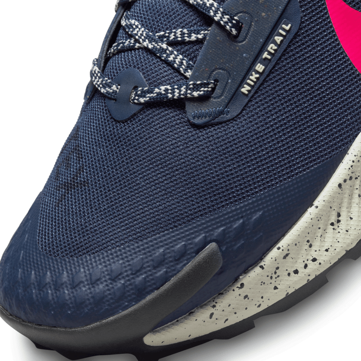 Nike Pegasus Trail 3 GORE-TEX Waterproof Trail Angle 5