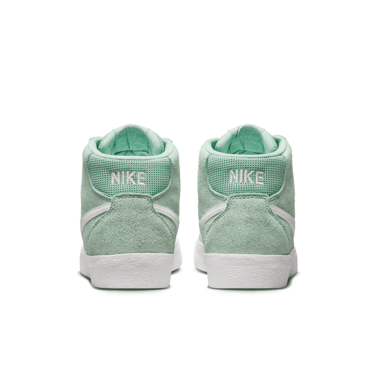 Nike SB Bruin High Skate Angle 4