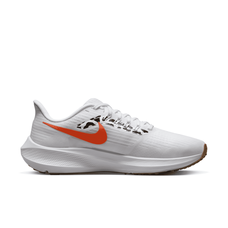 Nike Air Zoom Pegasus 39 'White Leopard' (W) Angle 1